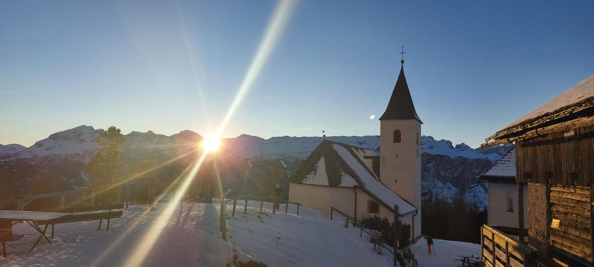 Ciasa Wallis Badia  Exteriér fotografie