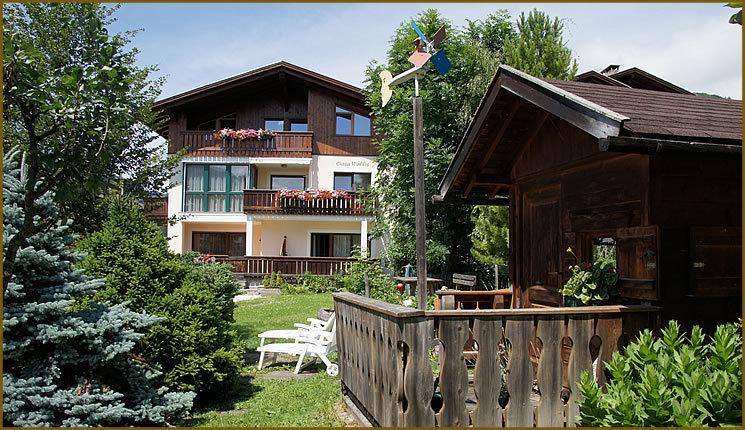Ciasa Wallis Badia  Exteriér fotografie
